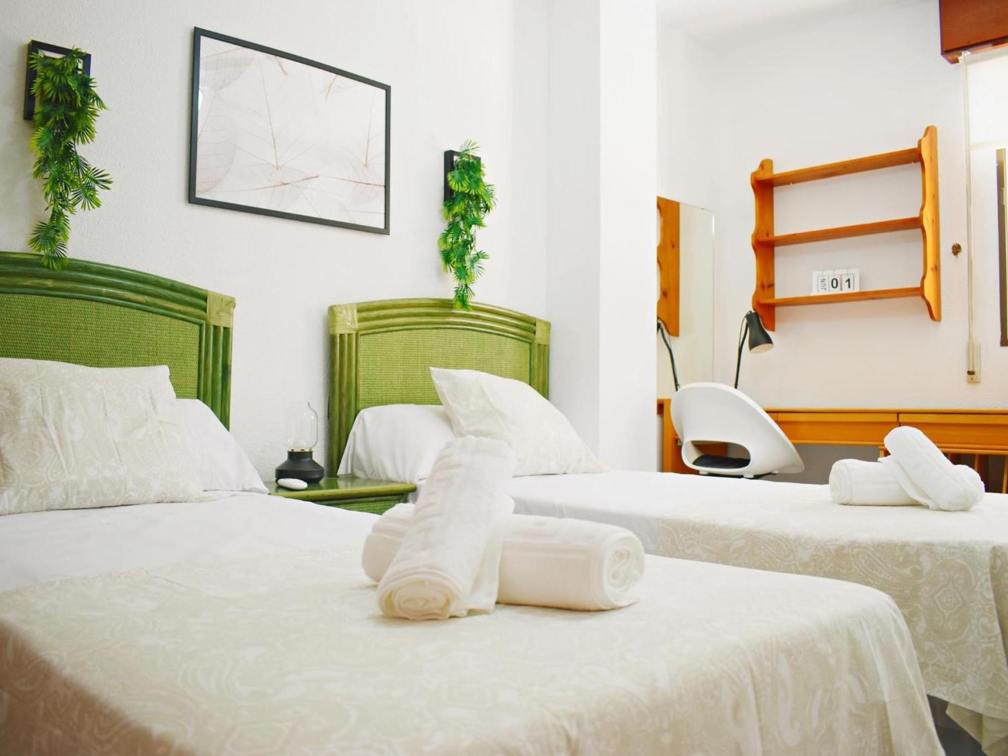 Amplio Y Luminoso Apartamento Cerca Del Centro Y La Playa Con Piscina Y Parking Privado Malaga Zewnętrze zdjęcie