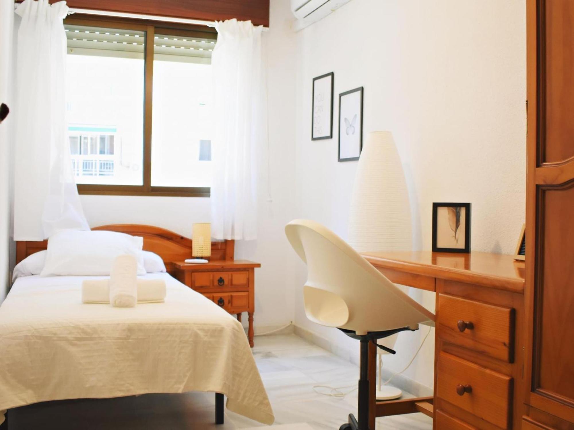 Amplio Y Luminoso Apartamento Cerca Del Centro Y La Playa Con Piscina Y Parking Privado Malaga Zewnętrze zdjęcie