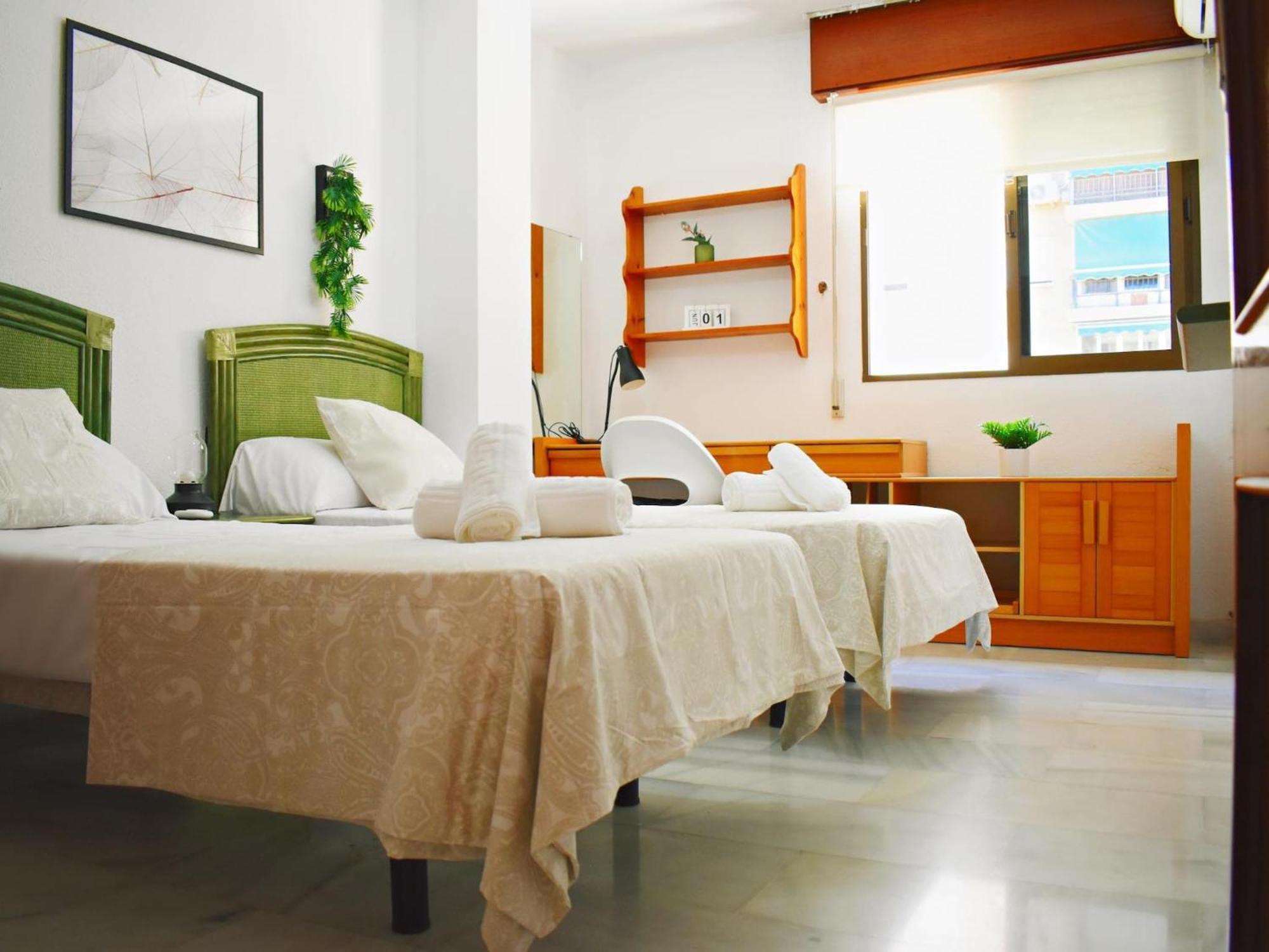 Amplio Y Luminoso Apartamento Cerca Del Centro Y La Playa Con Piscina Y Parking Privado Malaga Zewnętrze zdjęcie